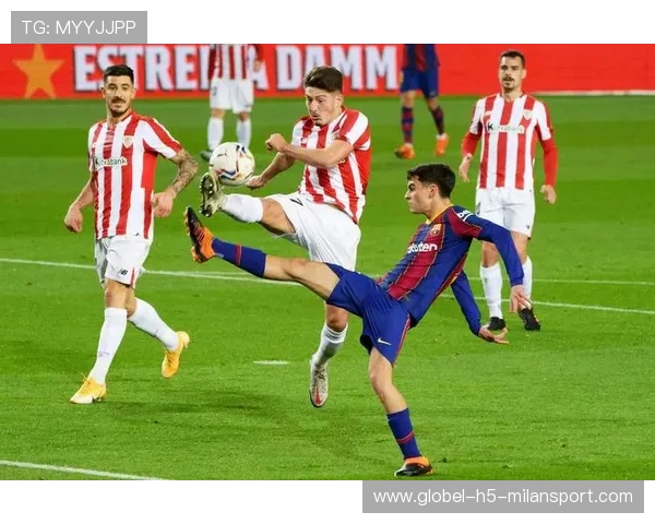 欧冠赛场的每一次判罚都可能决定历史