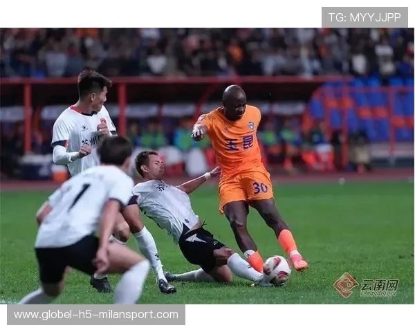 云南玉昆的外线试射屡屡打到对方弱点